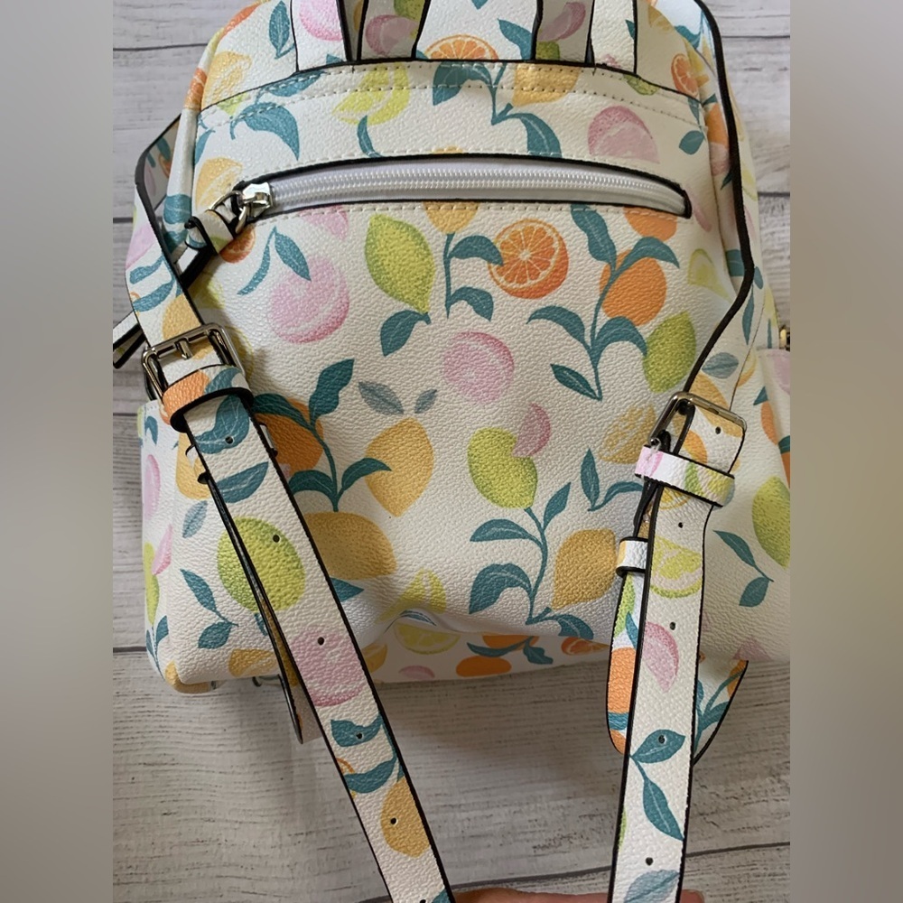 Vibrant Citrus Pattern Women's Faux Leather Backpack from Parfois (Euro brand) - Picture 10 of 11